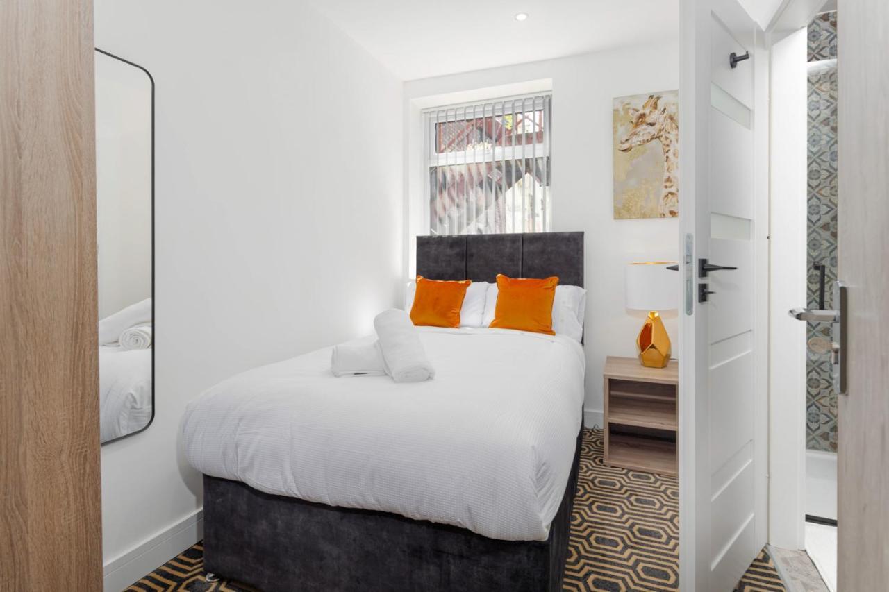 Flatzy - 16 Guests 4 En-Suite Central Apartment A 리버풀 외부 사진
