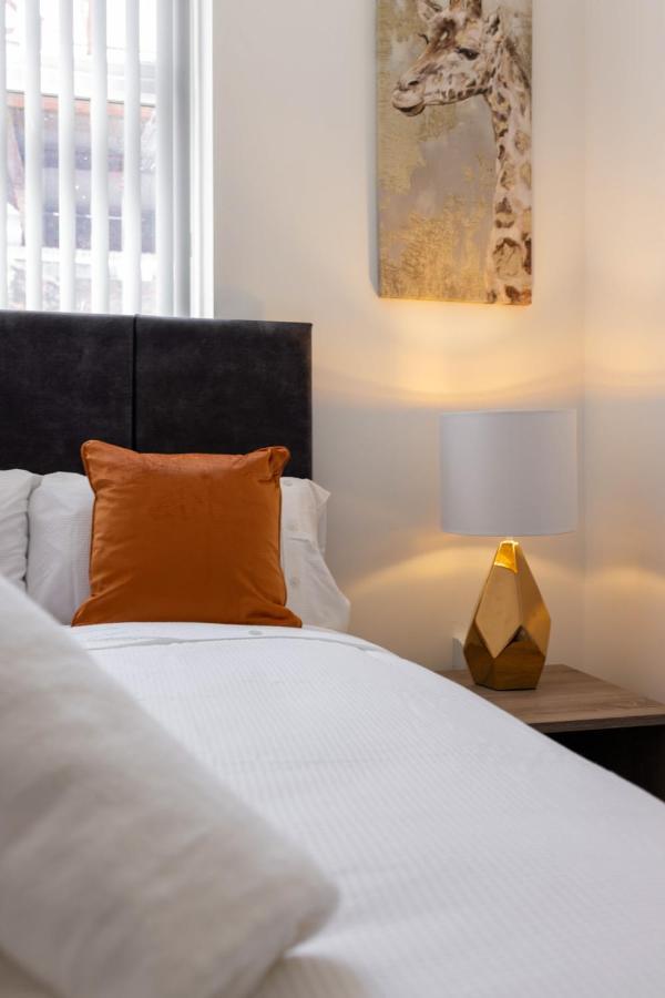 Flatzy - 16 Guests 4 En-Suite Central Apartment A 리버풀 외부 사진