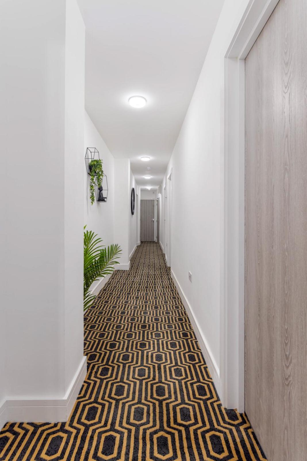 Flatzy - 16 Guests 4 En-Suite Central Apartment A 리버풀 외부 사진