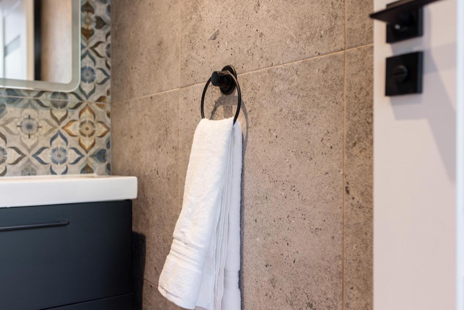 Flatzy - 16 Guests 4 En-Suite Central Apartment A 리버풀 외부 사진